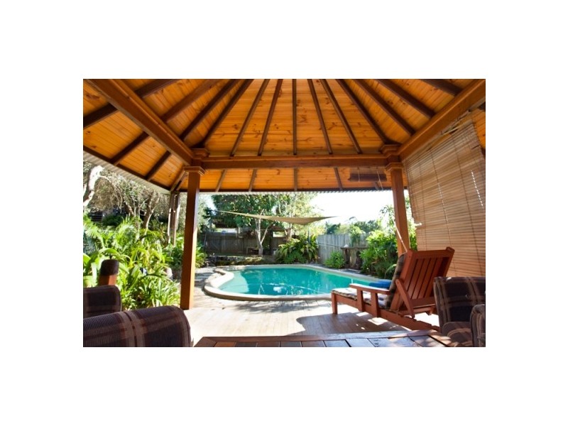 11 Tanderra Drive, Cooran QLD 4569