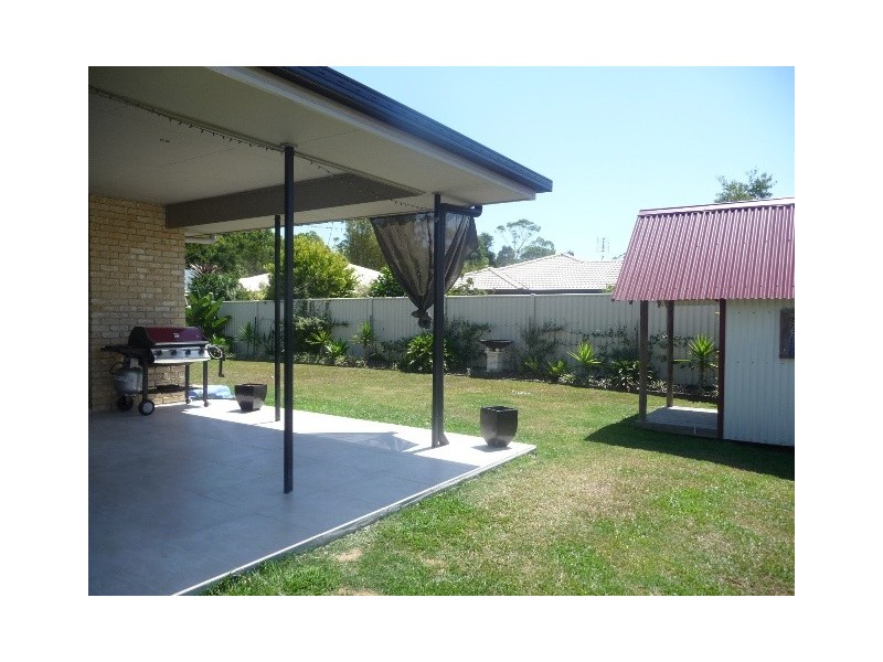 13 Oak Street, Cooroy QLD 4563