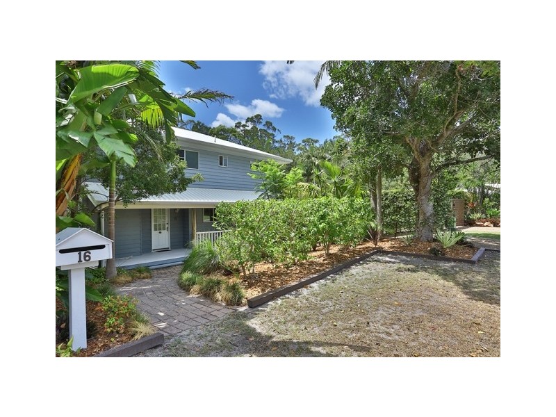 16 Palmer Crescent, Tewantin QLD 4565