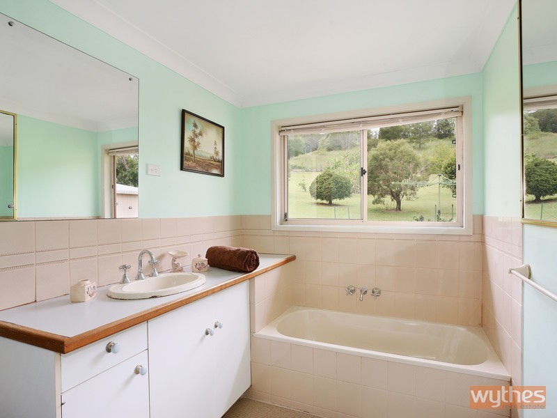 16 Gympie Kin Kin Road, Kin Kin QLD 4571