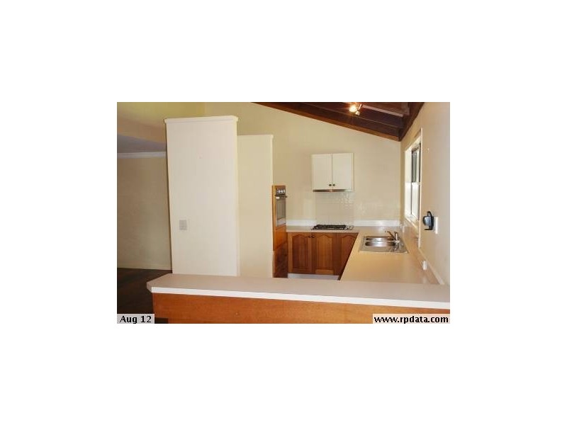 36 Pavilion Street, Pomona QLD 4568