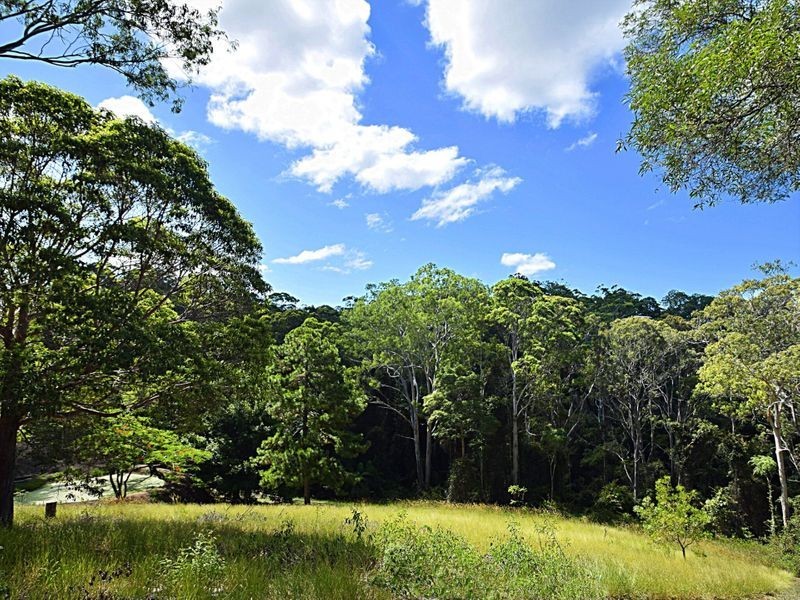 15 Smiths Road, Tinbeerwah QLD 4563