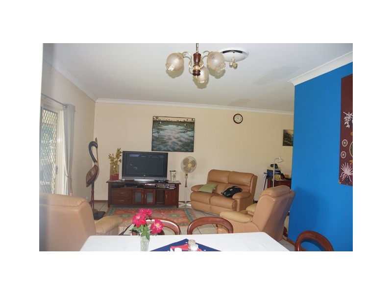 76 Queen Street, Cooran QLD 4569