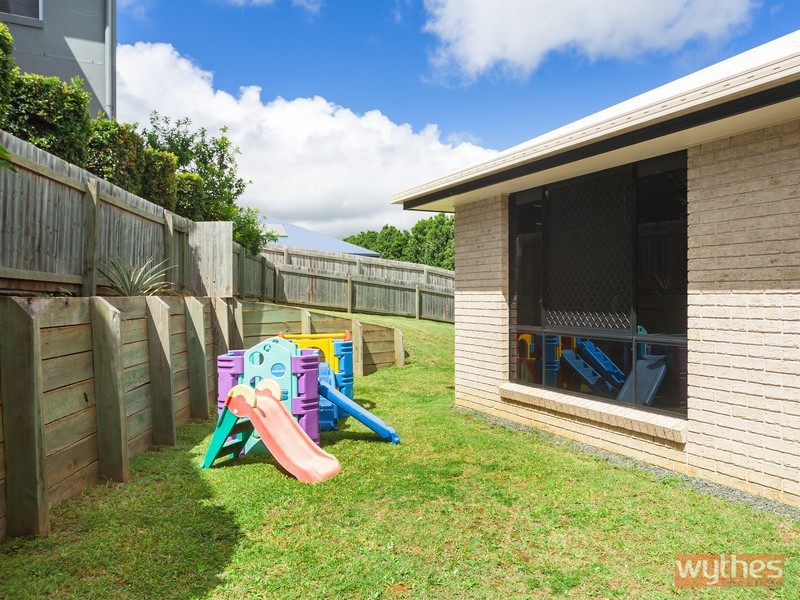 14 Kensington Drive, Cooroy QLD 4563