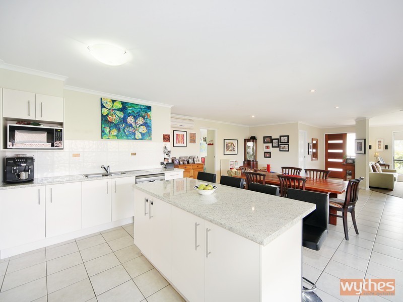 6 Dianella Court, Cooroy QLD 4563