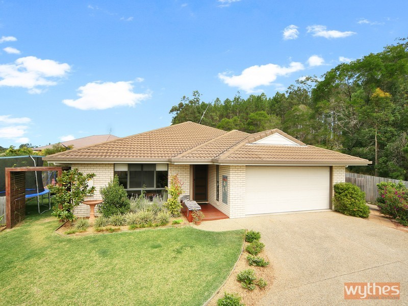 6 Dianella Court, Cooroy QLD 4563