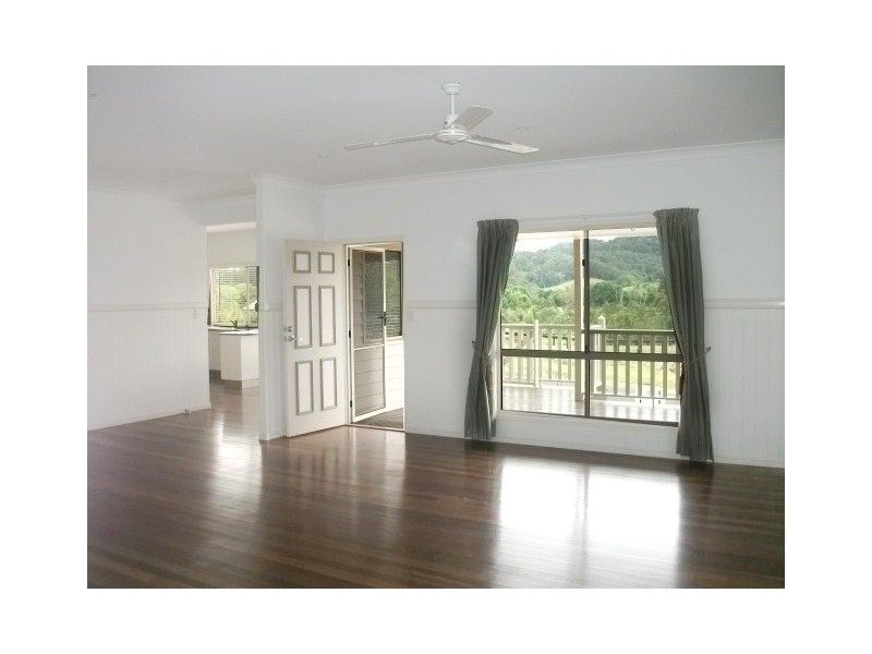 1 Watson Court, Kin Kin QLD 4571