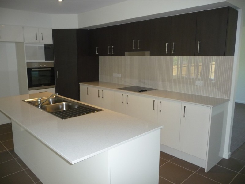 1 Cordwood Drive, Cooroy QLD 4563