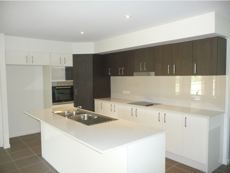 1 Cordwood Drive, Cooroy QLD 4563