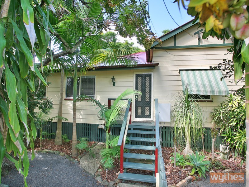 30 Pavilion Street, Pomona QLD 4568