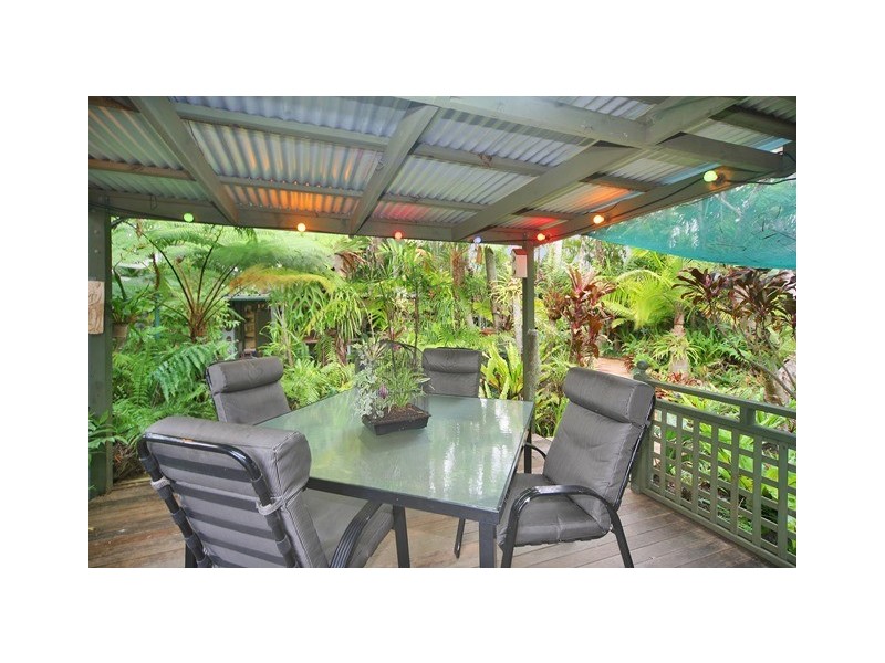 6 Pearl Street, Cooroy QLD 4563