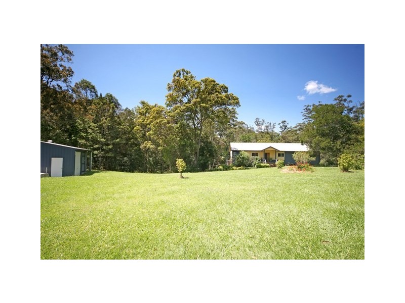 6 Highfield Rise, Pomona QLD 4568
