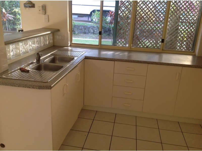 8 Carruthers Court, Cooroy QLD 4563