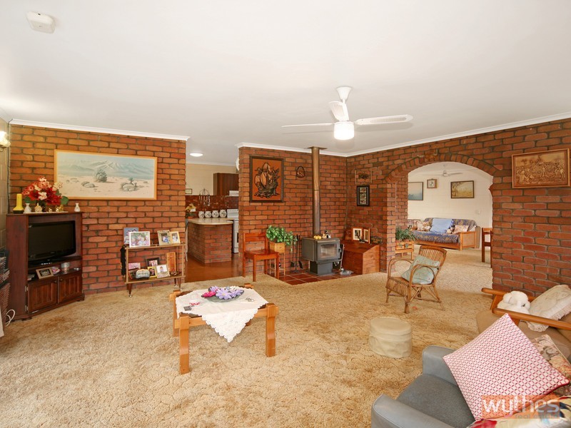 22 Oak Street, Cooroy QLD 4563