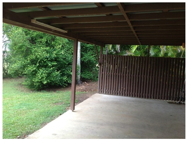 18 Pine Street, Cooroy QLD 4563