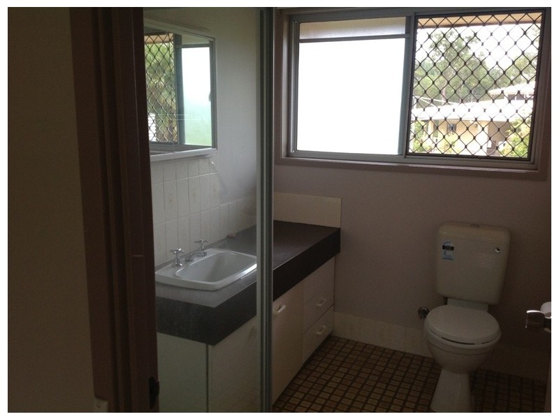 18 Pine Street, Cooroy QLD 4563