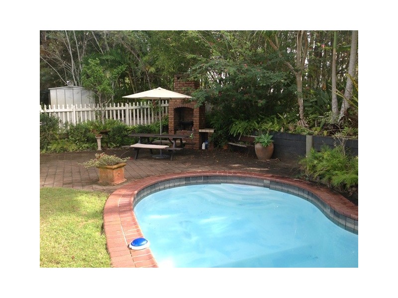 2 Pacific View Drive, Tinbeerwah QLD 4563