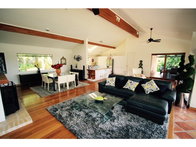 111 Lukes Road, Cooroy QLD 4563