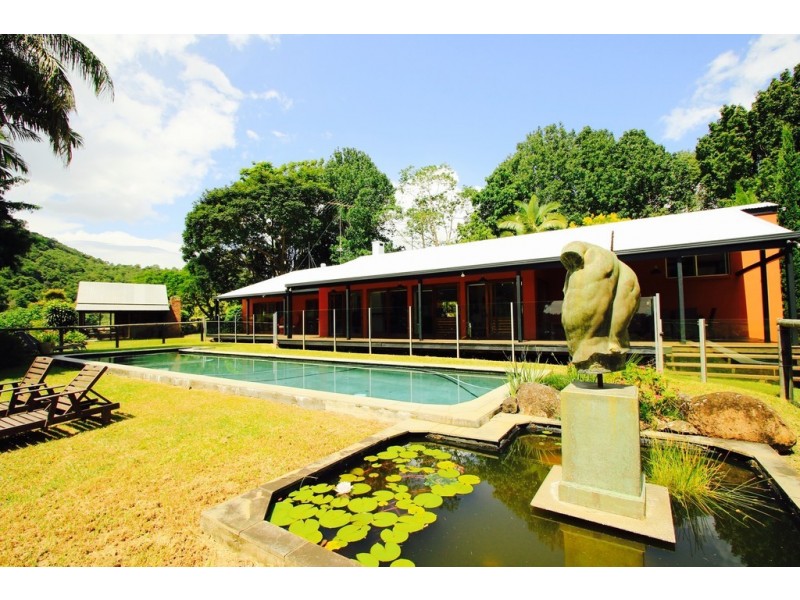 111 Lukes Road, Cooroy QLD 4563