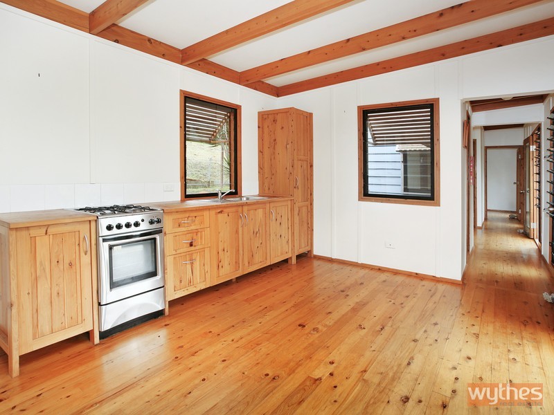 21 Omaroo Place, Cooran QLD 4569