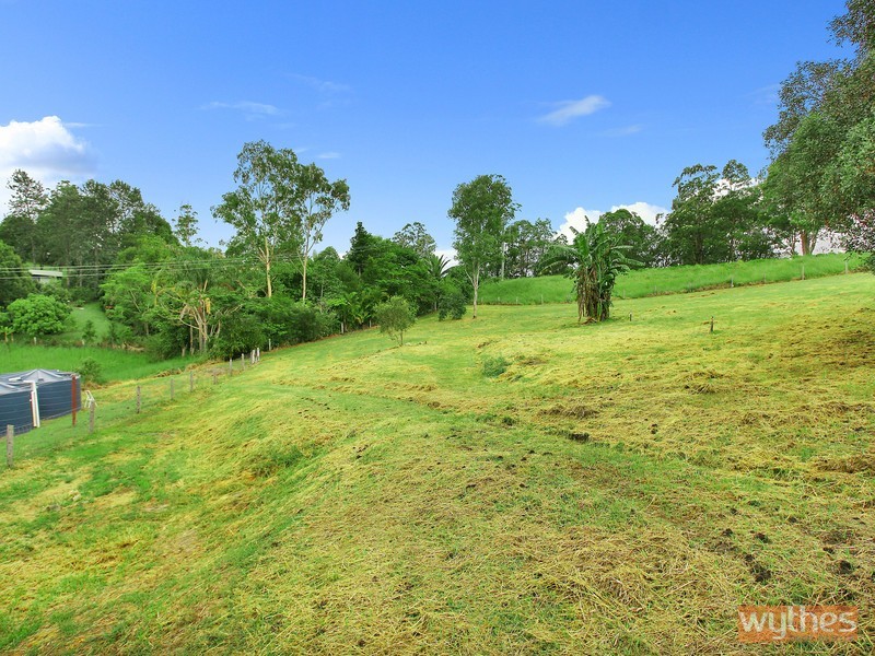 21 Omaroo Place, Cooran QLD 4569