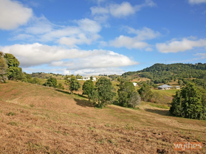 250 Lawnville Road, Black Mountain QLD 4563