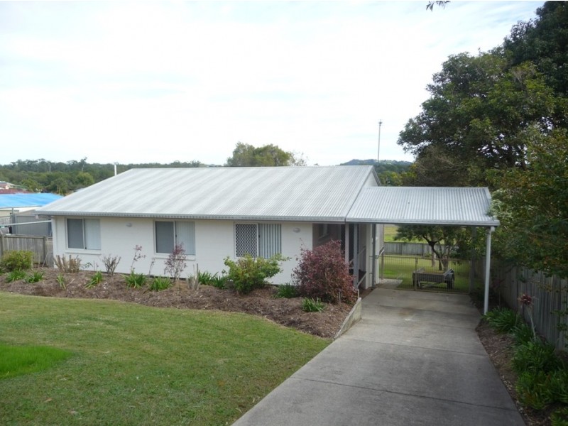 42 Wattle Street, Cooroy QLD 4563