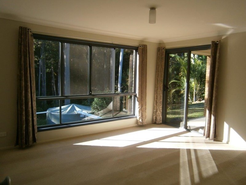 28 White Wood Court, Lake Macdonald QLD 4563