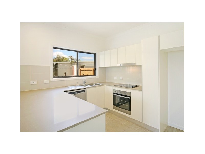 2/17 Garnet Street, Cooroy QLD 4563