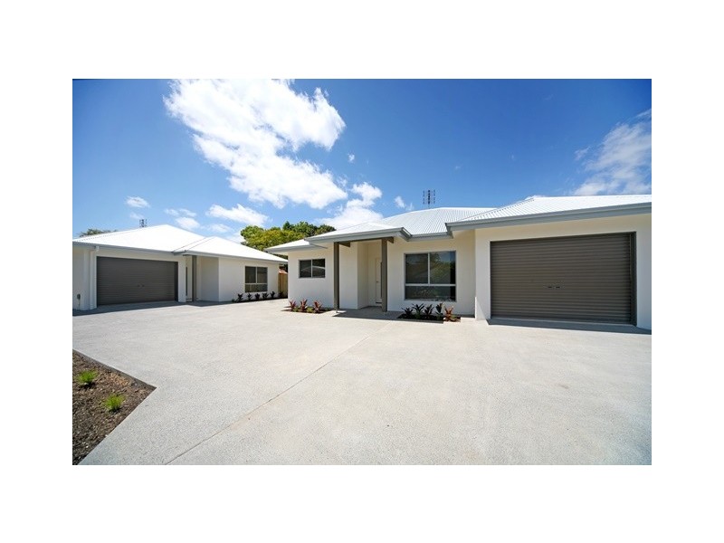 2/17 Garnet Street, Cooroy QLD 4563