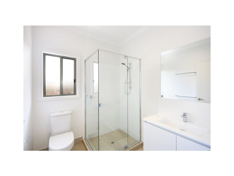 2/17 Garnet Street, Cooroy QLD 4563