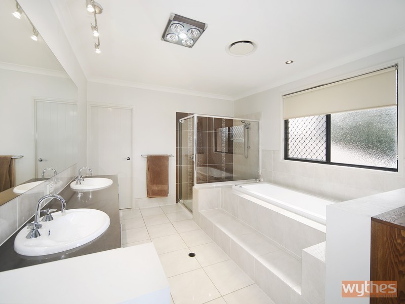 23 Oregon Court, Cooroy QLD 4563