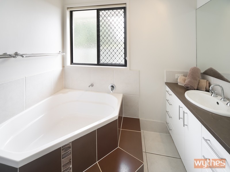 23 Oregon Court, Cooroy QLD 4563