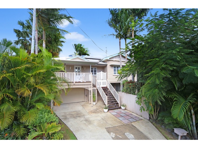 4 Shields Street, Tewantin QLD 4565