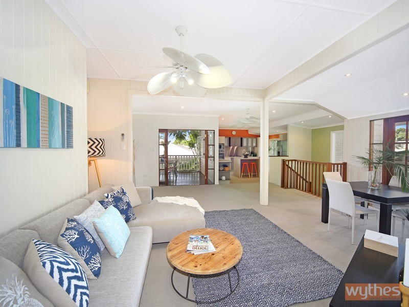 4 Shields Street, Tewantin QLD 4565