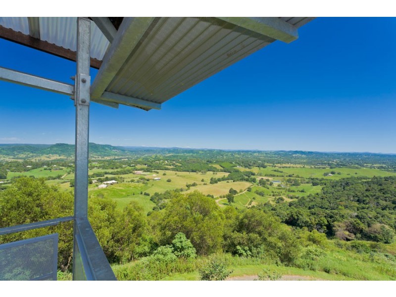 111 Lukes Rd, Cooroy Mountain QLD 4563