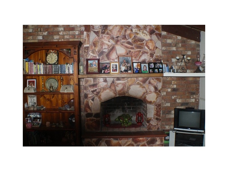 398 Tablelands Road, Cooran QLD 4569