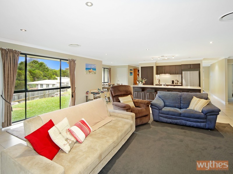 9 Friarbird Place, Pomona QLD 4568