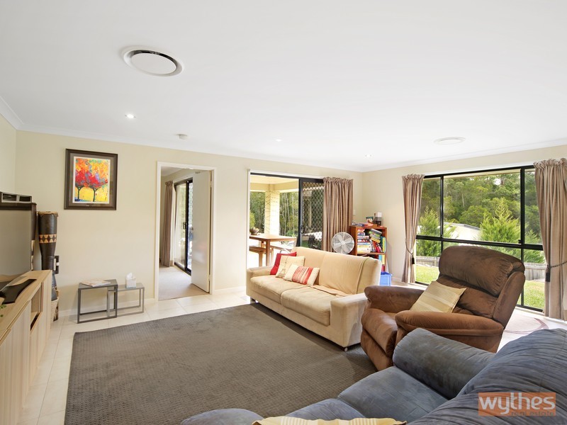 9 Friarbird Place, Pomona QLD 4568