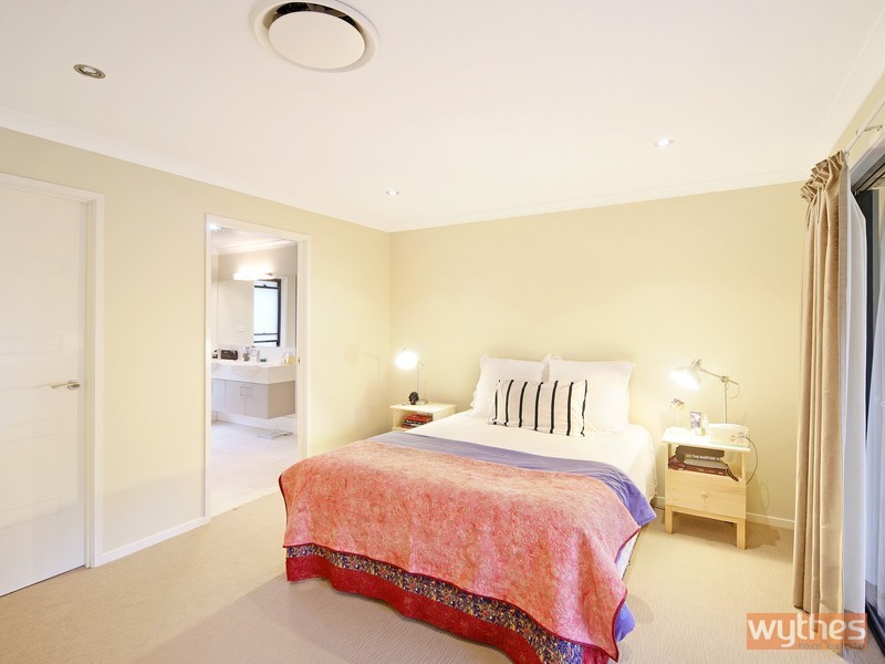 9 Friarbird Place, Pomona QLD 4568