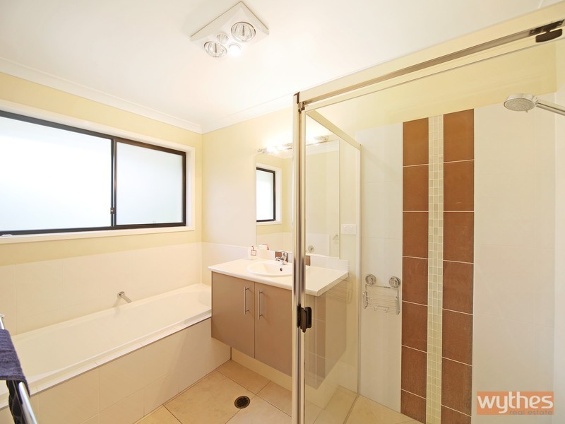 9 Friarbird Place, Pomona QLD 4568