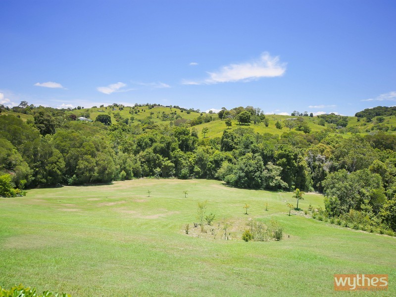 35 Booyong Drive, Black Mountain QLD 4563