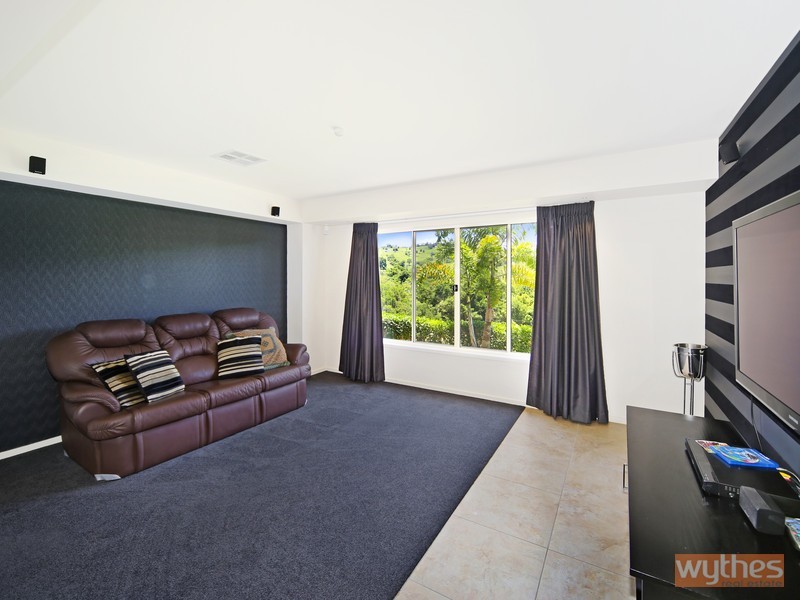 35 Booyong Drive, Black Mountain QLD 4563