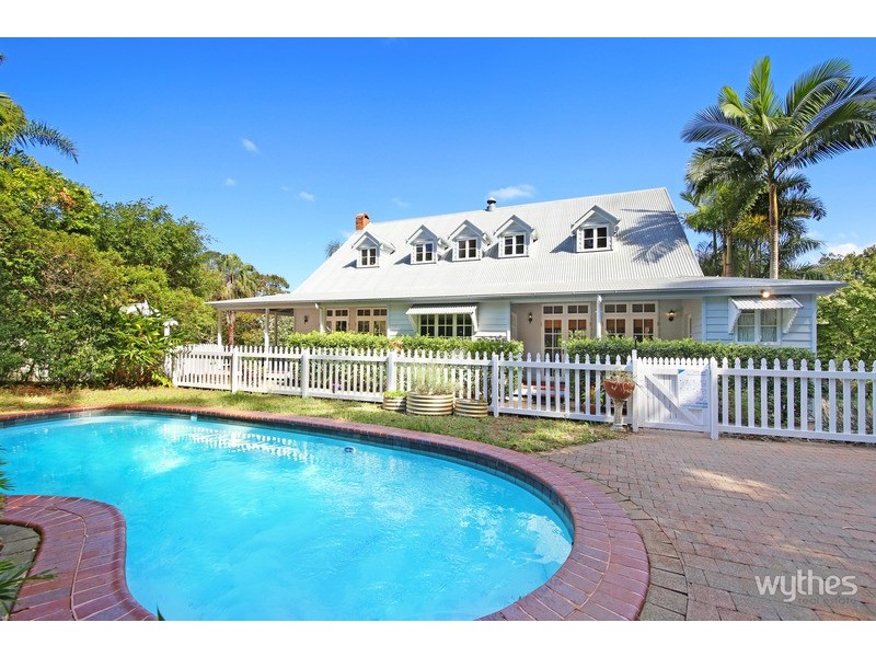 2 Pacific View Drive, Tinbeerwah QLD 4563