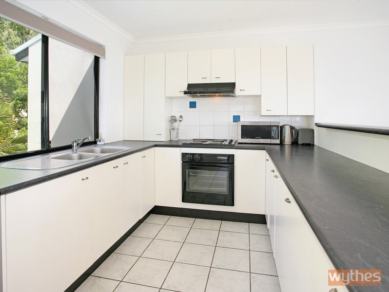 2/17 Advance Place, Sunrise Beach QLD 4567