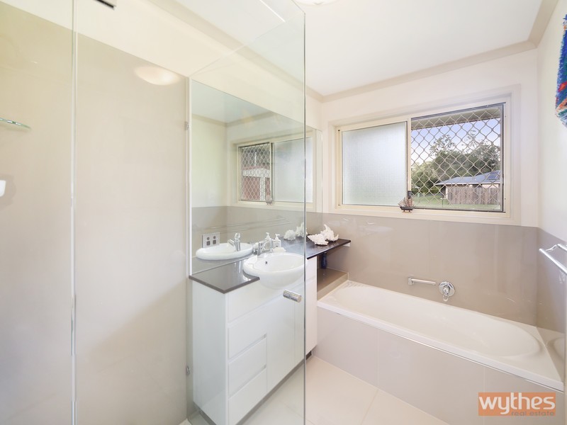 36 Sugargum Place, Black Mountain QLD 4563