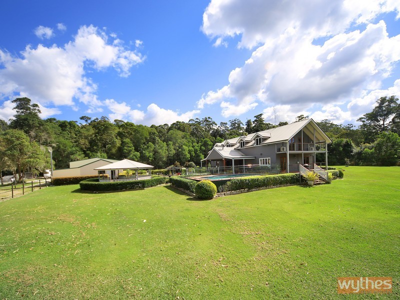 31 Hamilton Road, Lake Macdonald QLD 4563