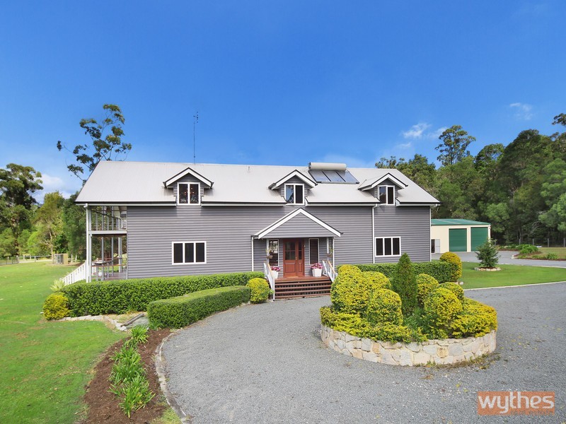 31 Hamilton Road, Lake Macdonald QLD 4563