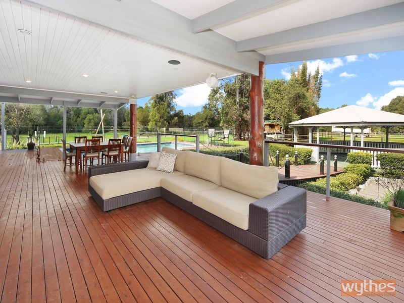 31 Hamilton Road, Lake Macdonald QLD 4563