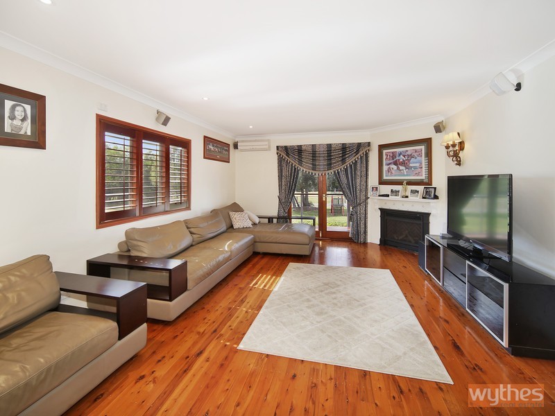 31 Hamilton Road, Lake Macdonald QLD 4563